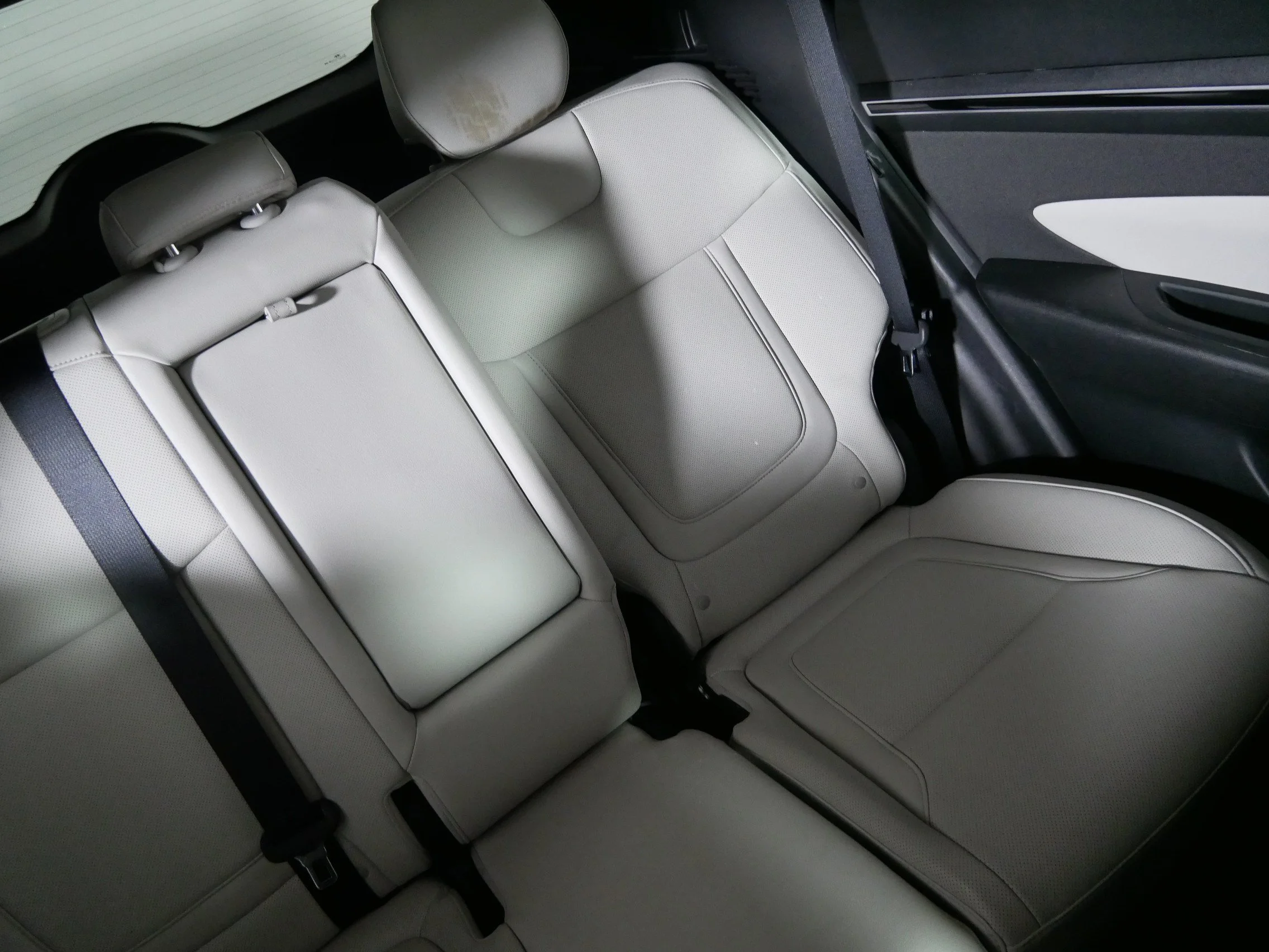 Used 2023 Phantom Black Hyundai SEL image 14