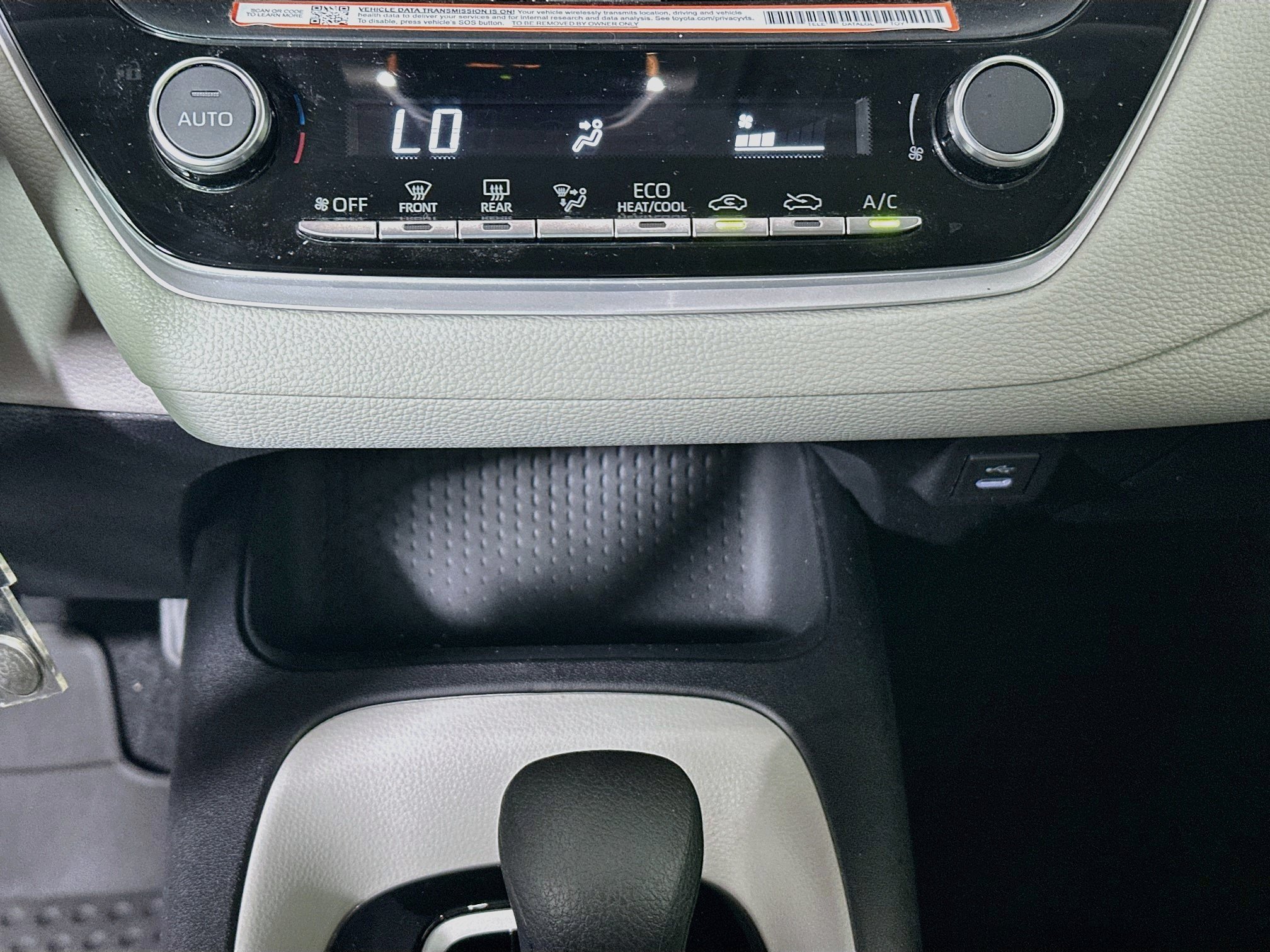Certified Used 2025 Ice Toyota LE image 22