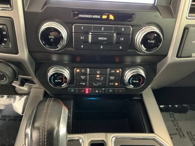 Used 2019 Blue Ford Platinum image 20