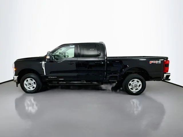 New 2026 Agate Black Metallic Ford F-350® XLT image 4