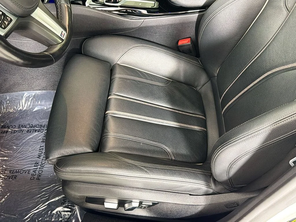 Used 2021 White BMW 540i image 19