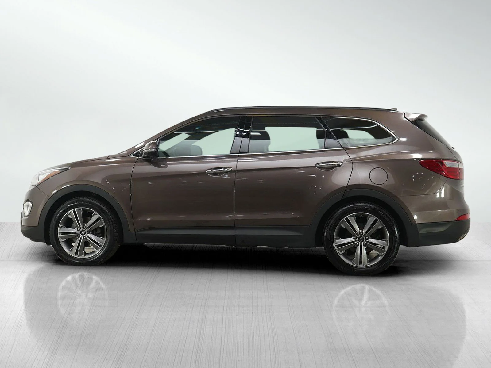 Used 2013 Hyundai Santa Fe Limited with VIN KM8SR4HF9DU009689 for sale in Burnsville, Minnesota