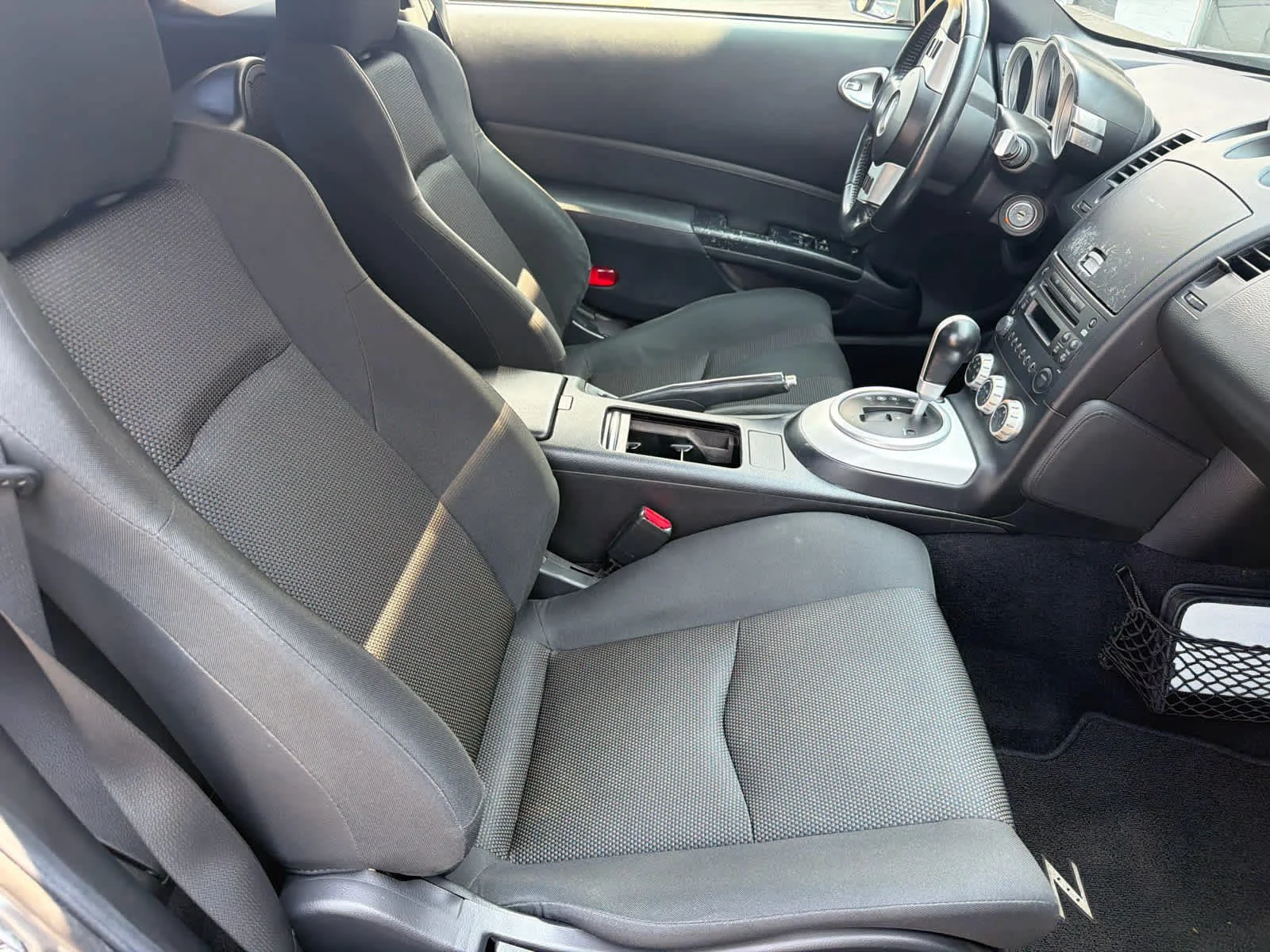 Used 2006 Silverstone Metallic Nissan Enthusiast image 7