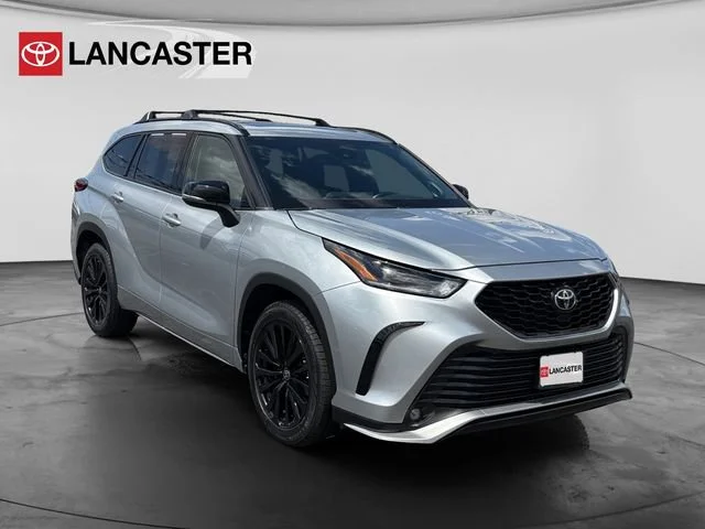2023 Toyota Highlander XSE FWD's photo