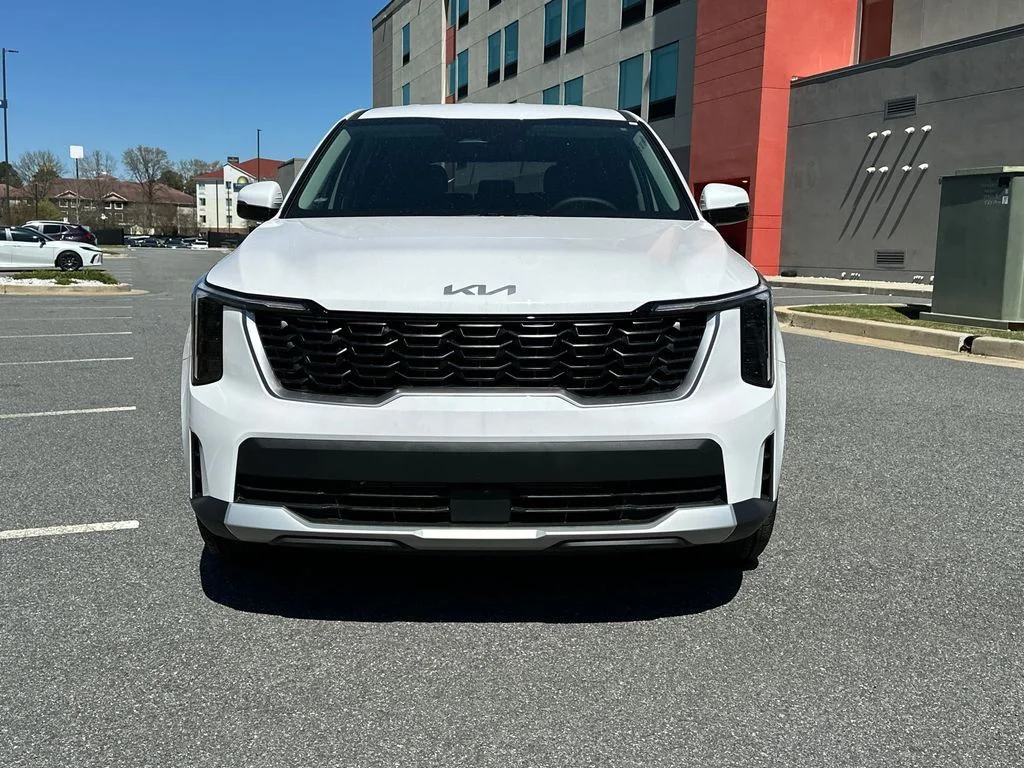 New 2026 White Kia LX image 2