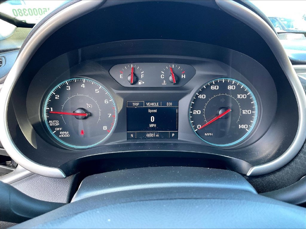 Used 2025 Mosaic Black Metallic Chevrolet LT image 23