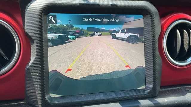 Used 2021 Gray Jeep Rubicon image 15