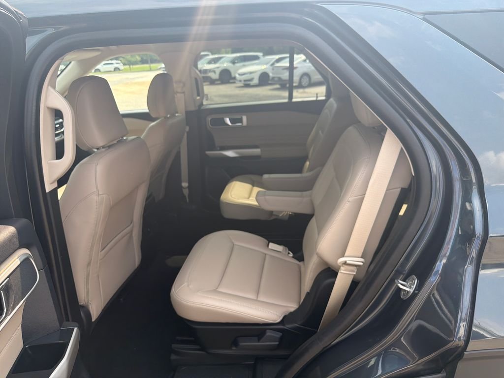 Used 2024 Blue Ford XLT image 14