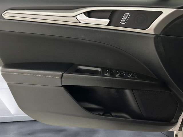 Used 2020 White Ford SE image 12