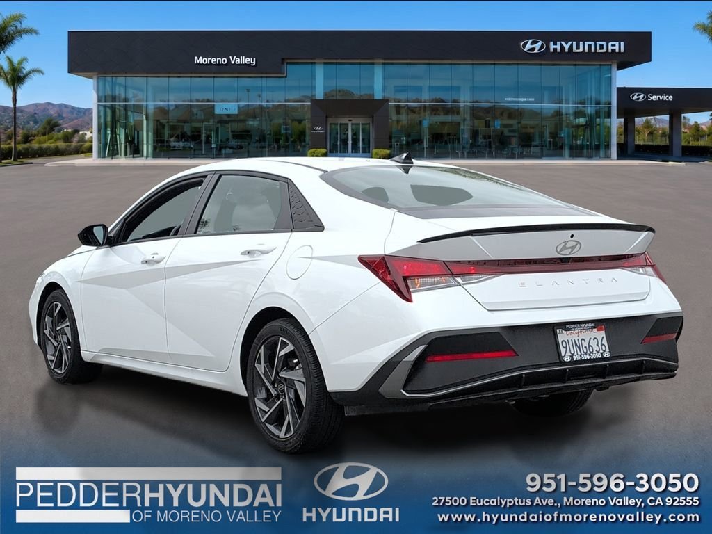 2025 Hyundai Elantra SEL - Photo 7