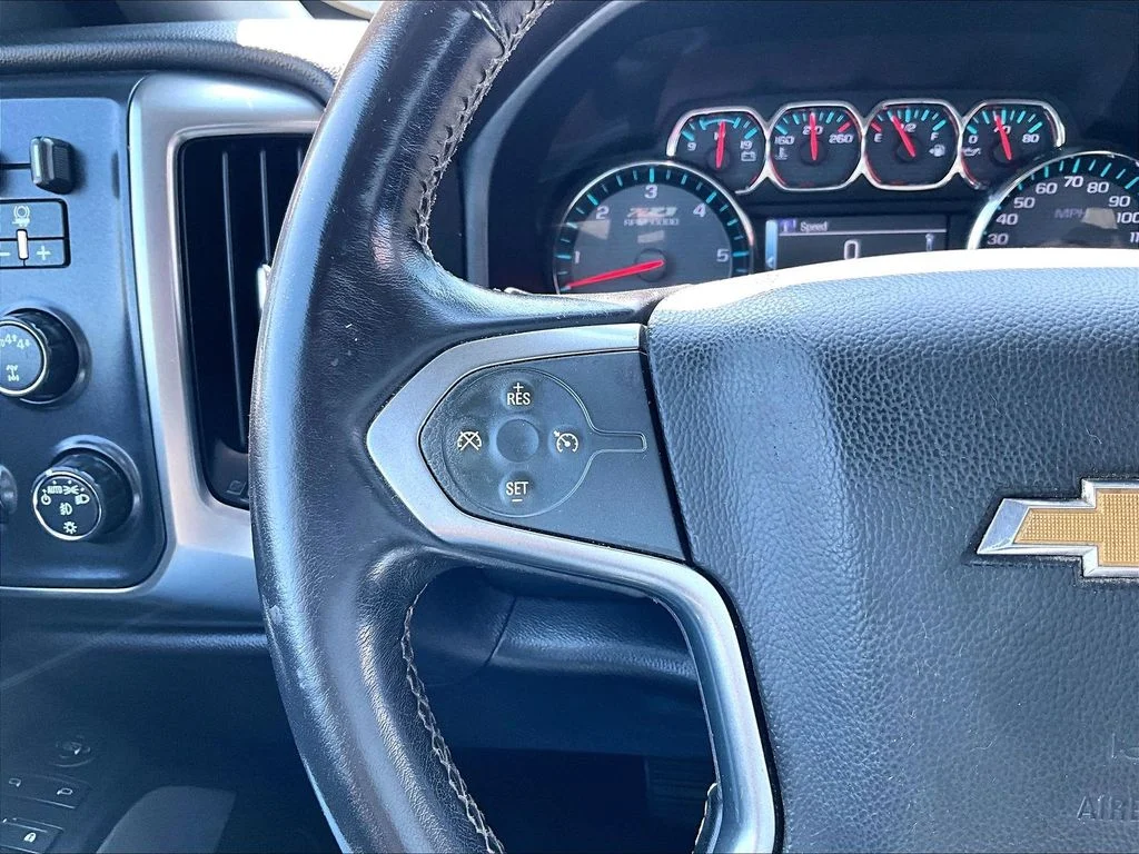 Used 2019 Silver Chevrolet LT image 19