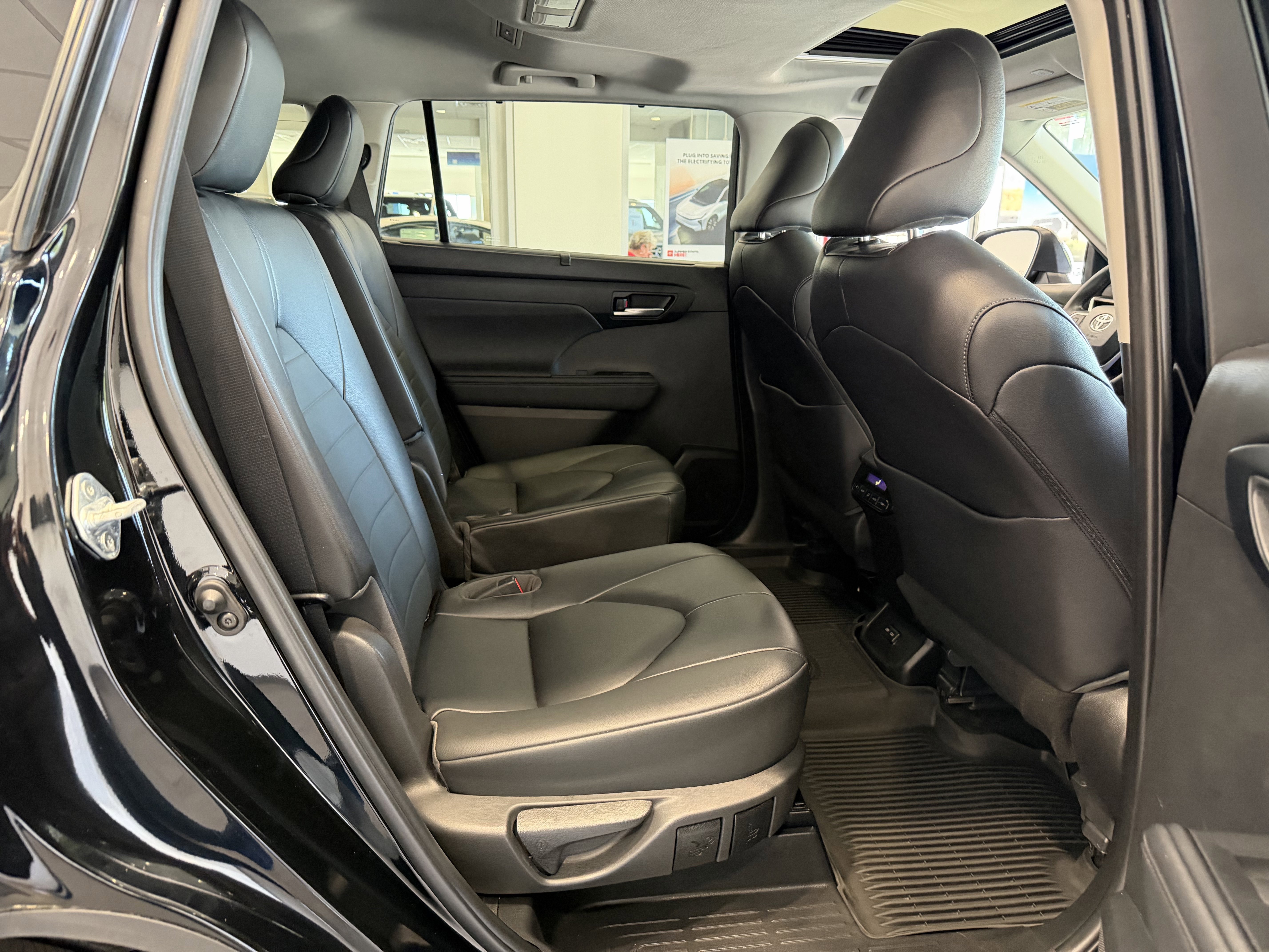 2023 Toyota Highlander XLE - Photo 40