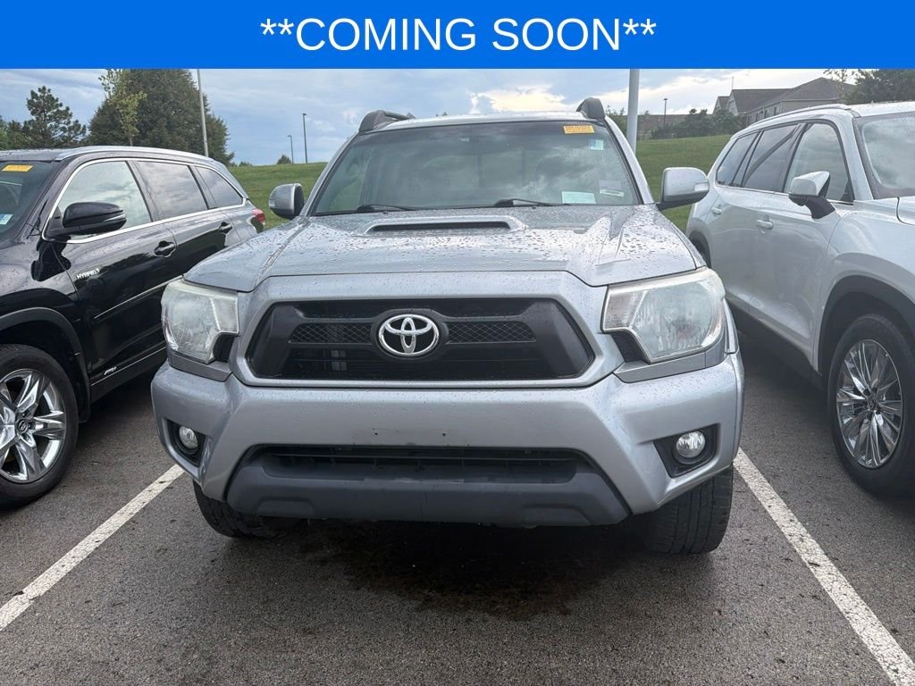 Used 2015 Toyota Tacoma Base with VIN 3TMLU4EN6FM181530 for sale in Kansas City