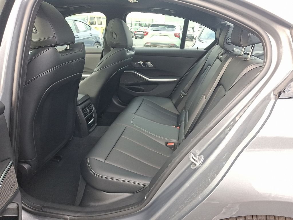 New 2026 Skyscraper Grey Metallic BMW M340i xDrive image 5