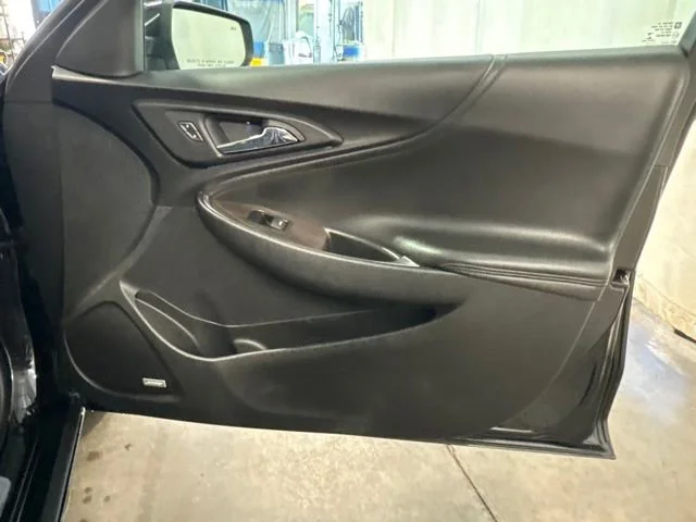 Used 2022 Mosaic Black Metallic Chevrolet Premier image 43