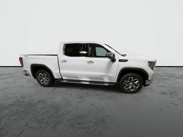 2026 GMC Sierra 1500 SLT - Photo 9