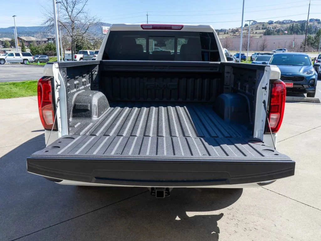 New 2026 Summit White GMC Elevation image 31