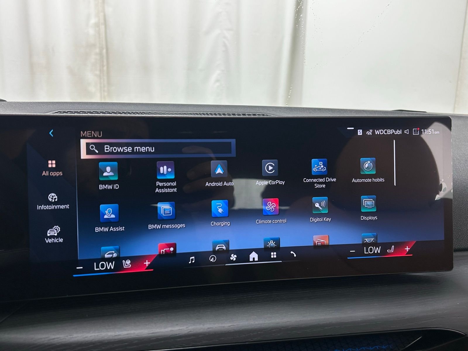New 2026 Black Sapphire Metallic BMW xDrive40 image 25