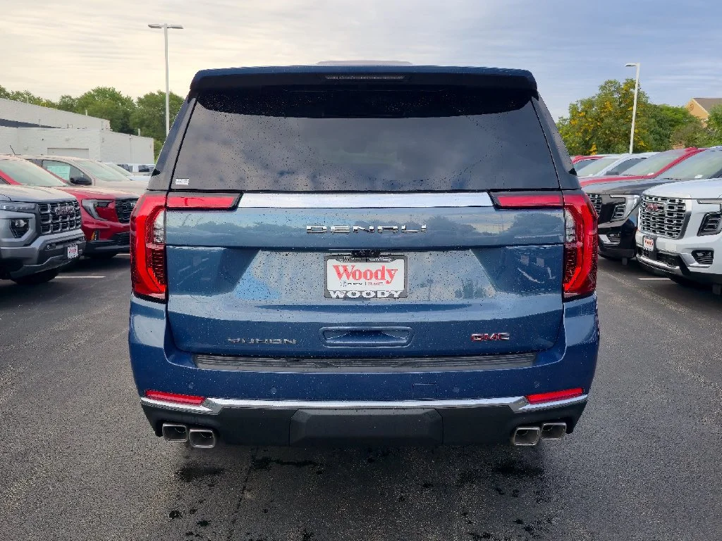 2026 GMC Yukon XL Denali - Photo 8