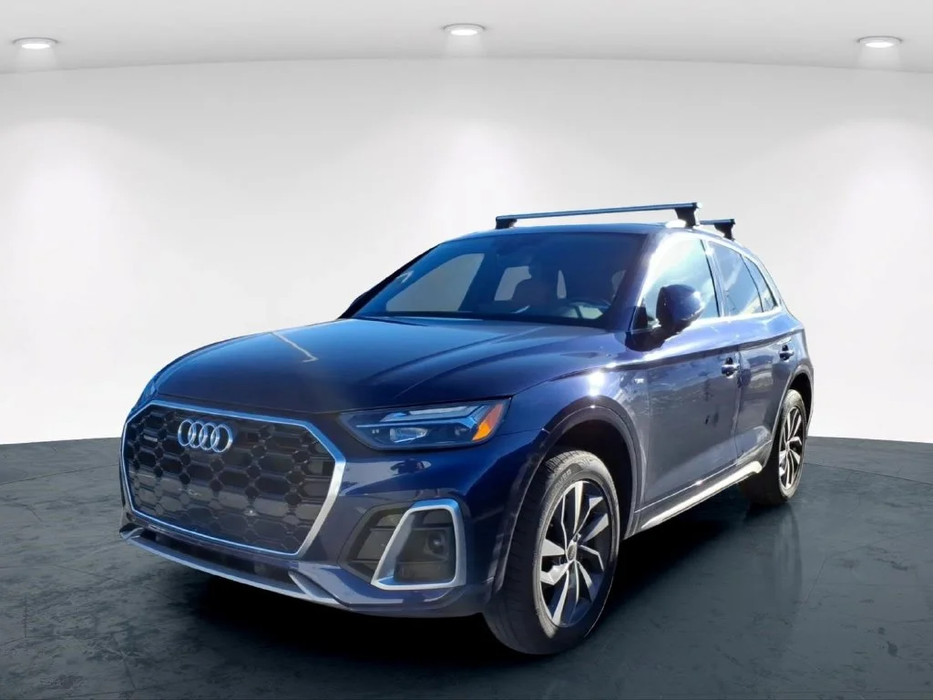 Used 2022 Blue Audi 45 S line Premium image 4