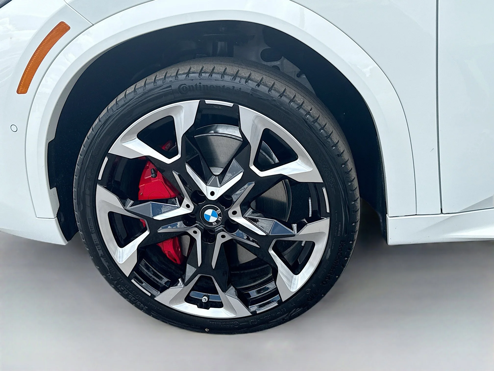 New 2026 Alpine White BMW xDrive28i image 42