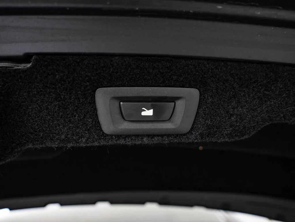 Used 2024 Gray Lucid Touring image 22