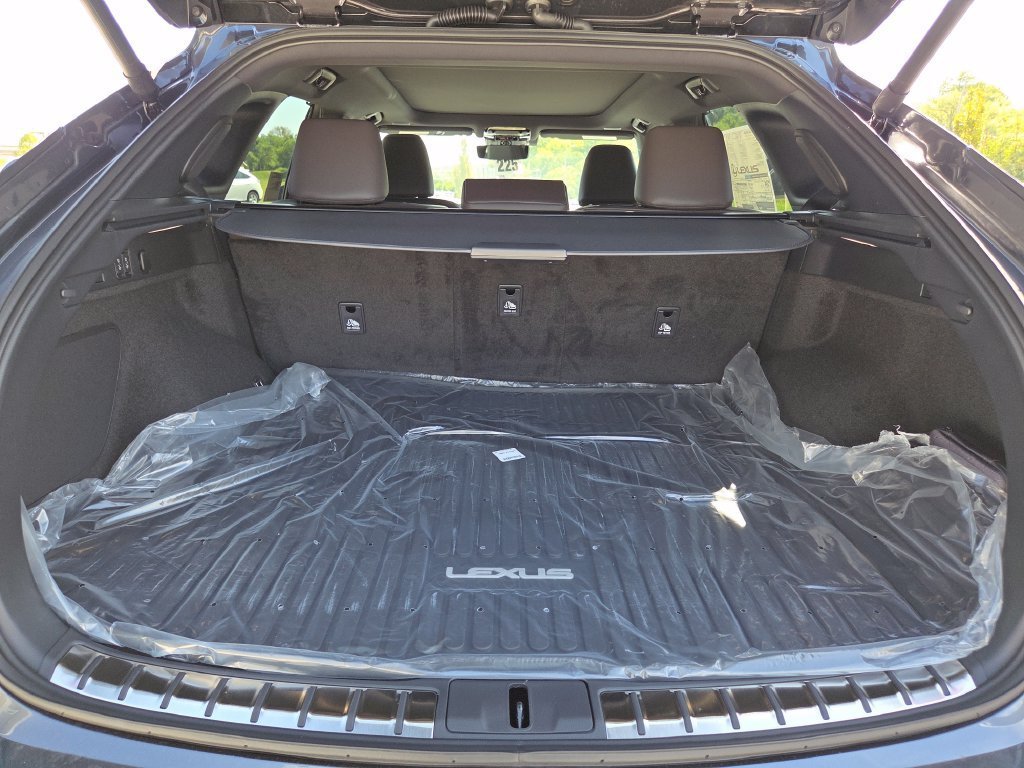 New 2026 Cloudburst Gray Lexus LUXURY image 32