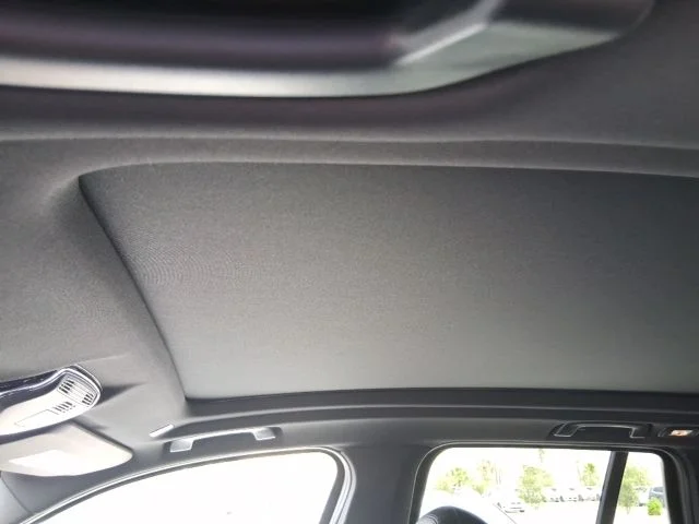Used 2023 Gray BMW sDrive30i image 18