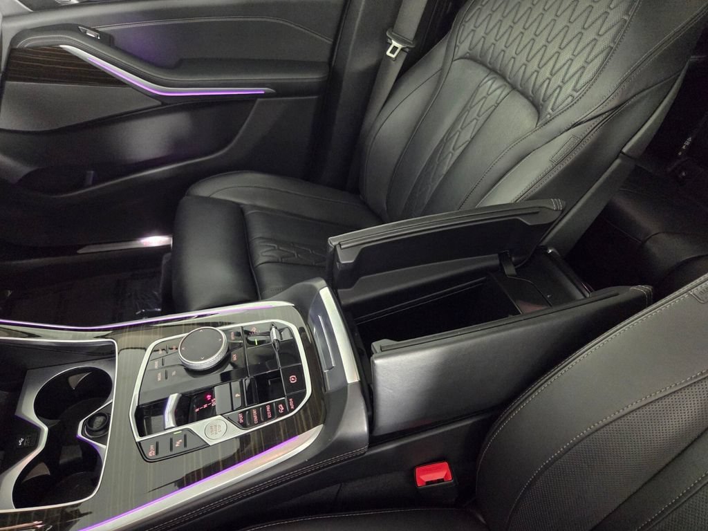 2025 BMW X7 40i - Photo 20