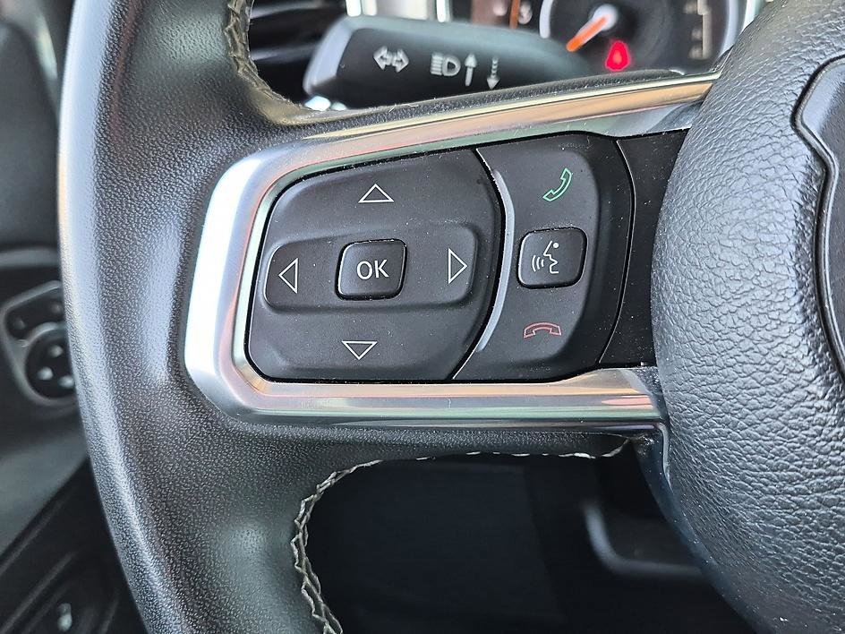 Used 2023 Gray Jeep Overland 4x4 image 15