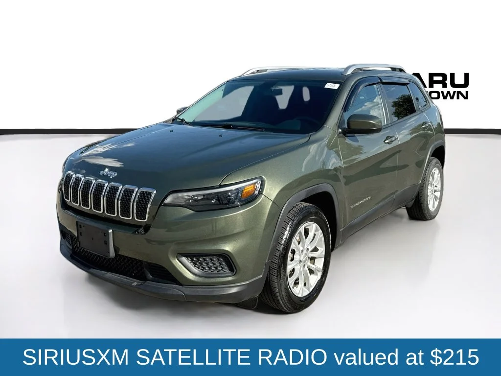 Used 2020 Green Jeep Latitude image 3