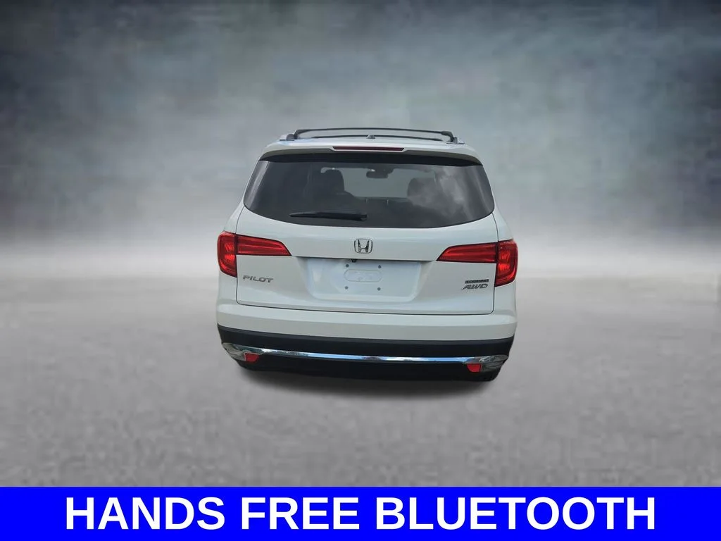 Used 2016 White Honda Touring image 6