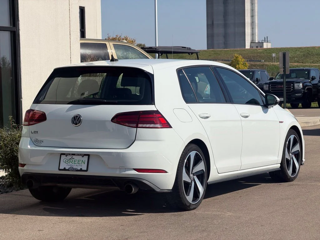 Used 2018 White Volkswagen 2.0T SE image 5