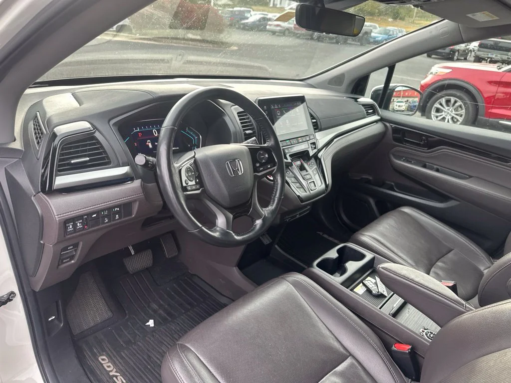 Used 2019 White Diamond Pearl Honda Elite image 20