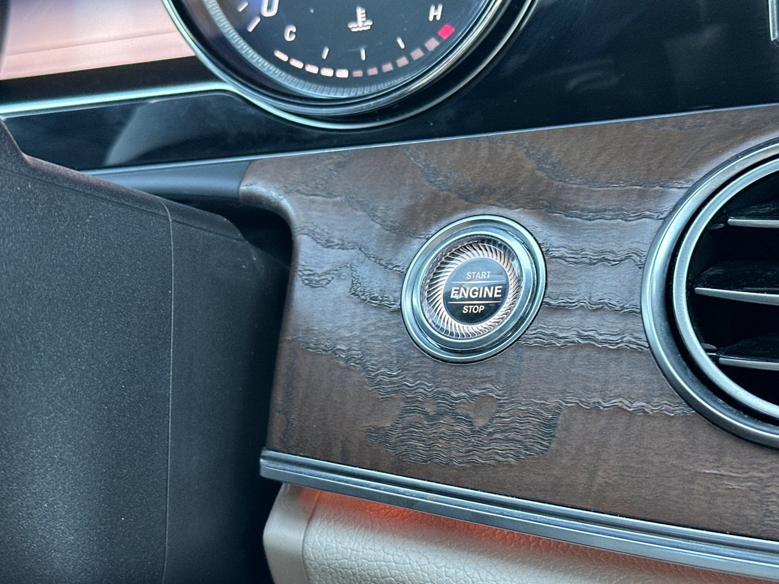 2019 Mercedes-Benz E-Class E300 - Photo 22
