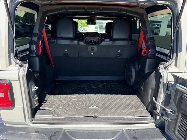 Used 2020 Sting-Gray Clearcoat Jeep Unlimited Rubicon image 13