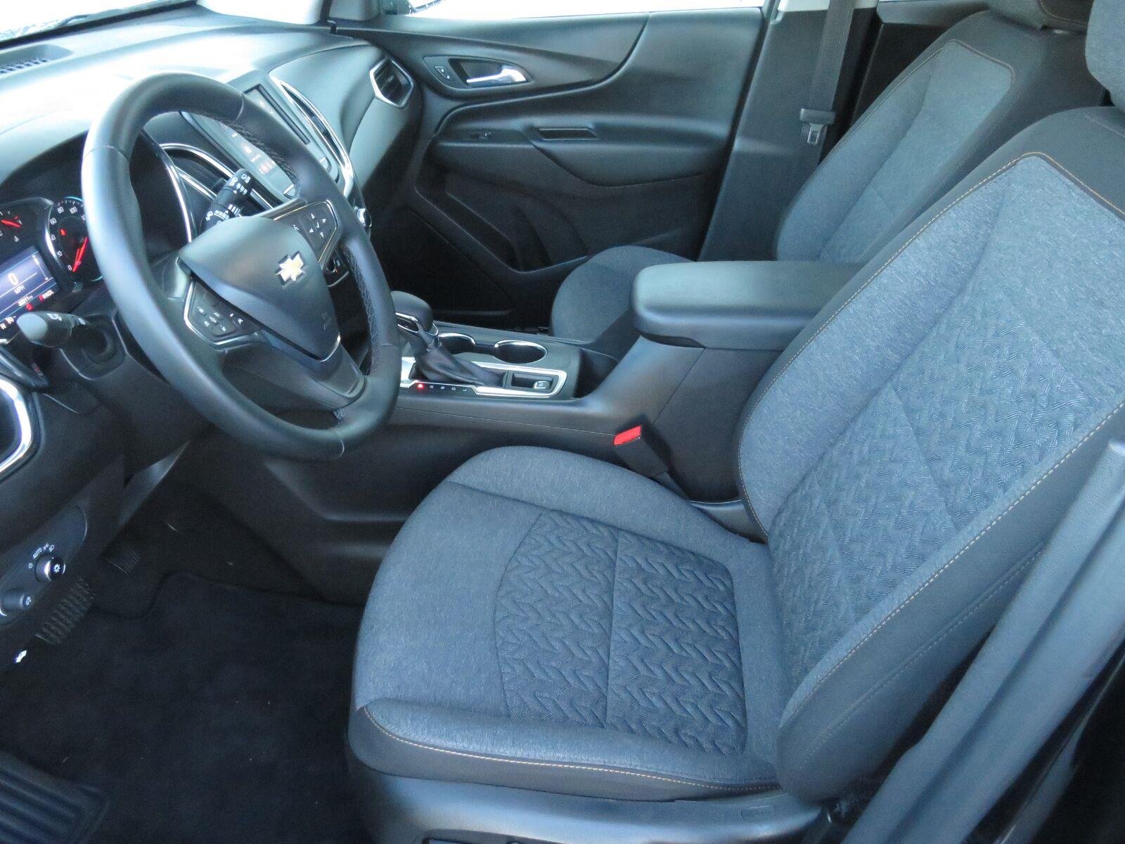 Used 2024 Mosaic Black Metallic Chevrolet LT image 18