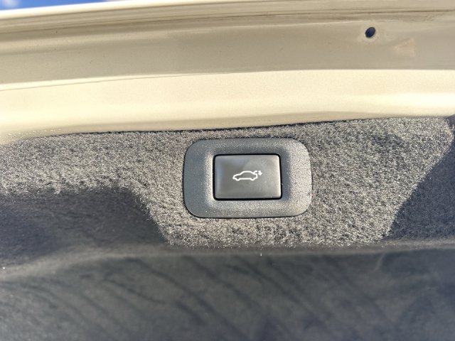 Certified Used 2021 EMINENT WHITE PEARL Lexus 500 Base image 25