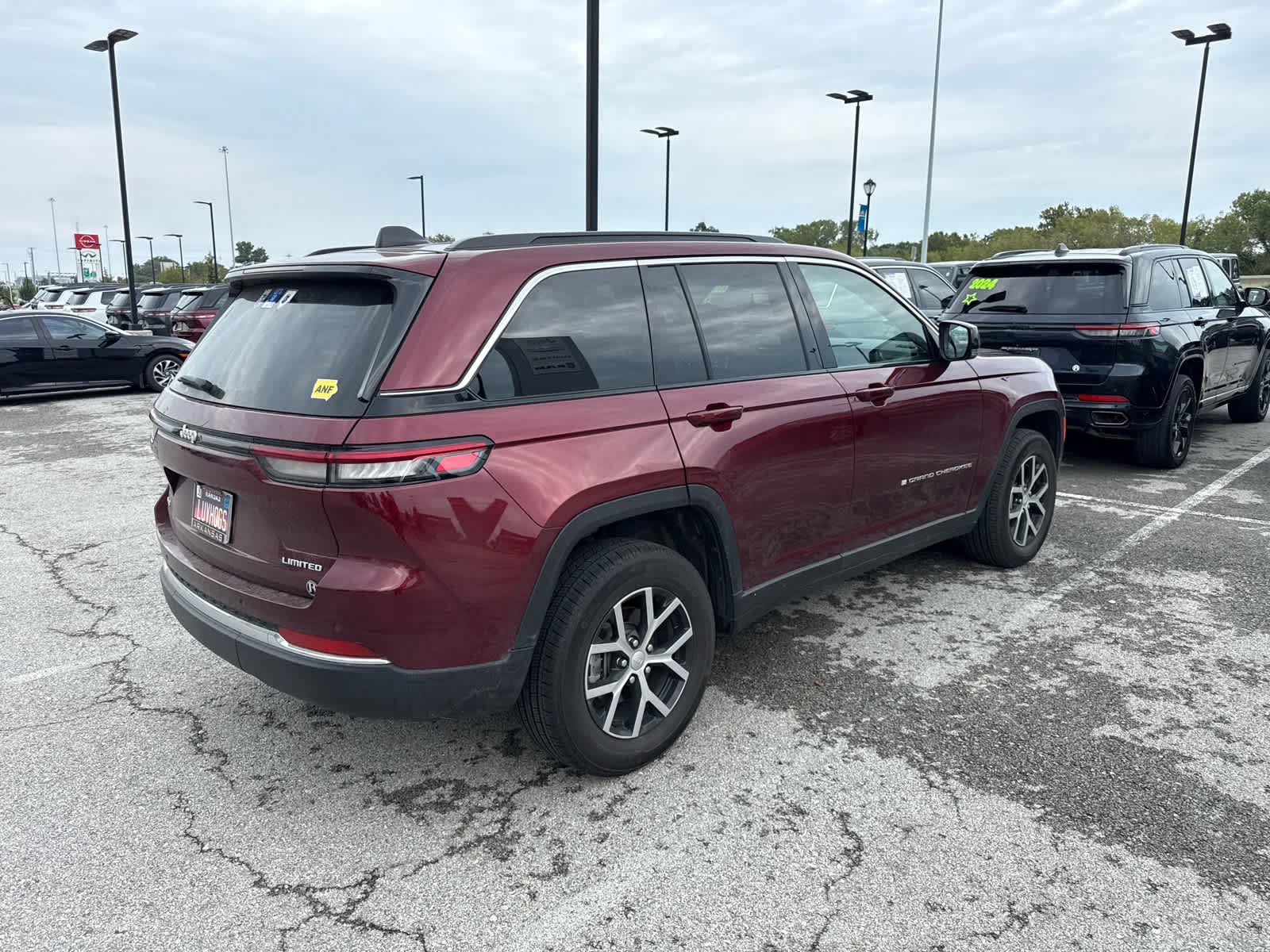 Used 2024 Velvet Red Pearlcoat Jeep Limited image 5