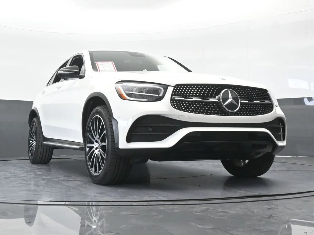 Used 2022 Diamond White Mercedes-Benz GLC 300 Coupe image 76