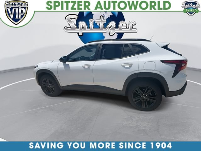 Used 2024 Summit White Chevrolet ACTIV image 7
