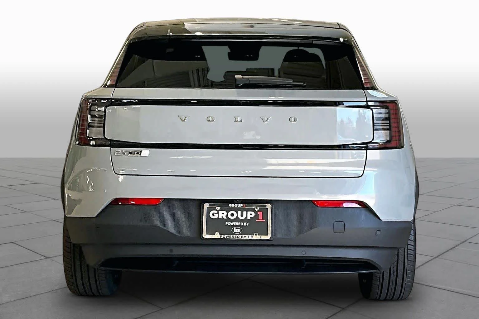 New 2026 Vapour Grey Volvo Plus image 4