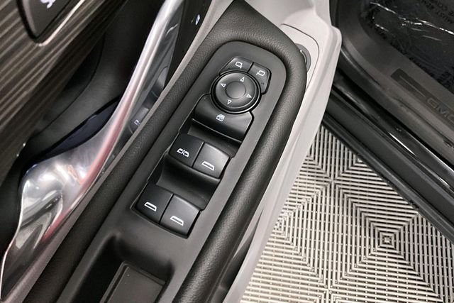 2024 GMC Terrain SLT - Photo 39