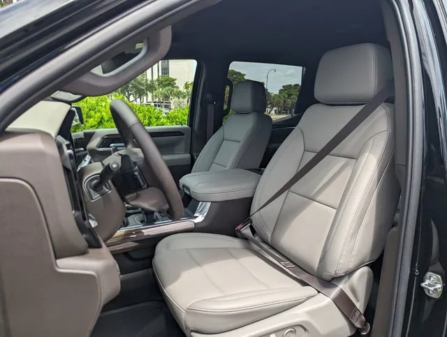 New 2026 Black Chevrolet LT image 5