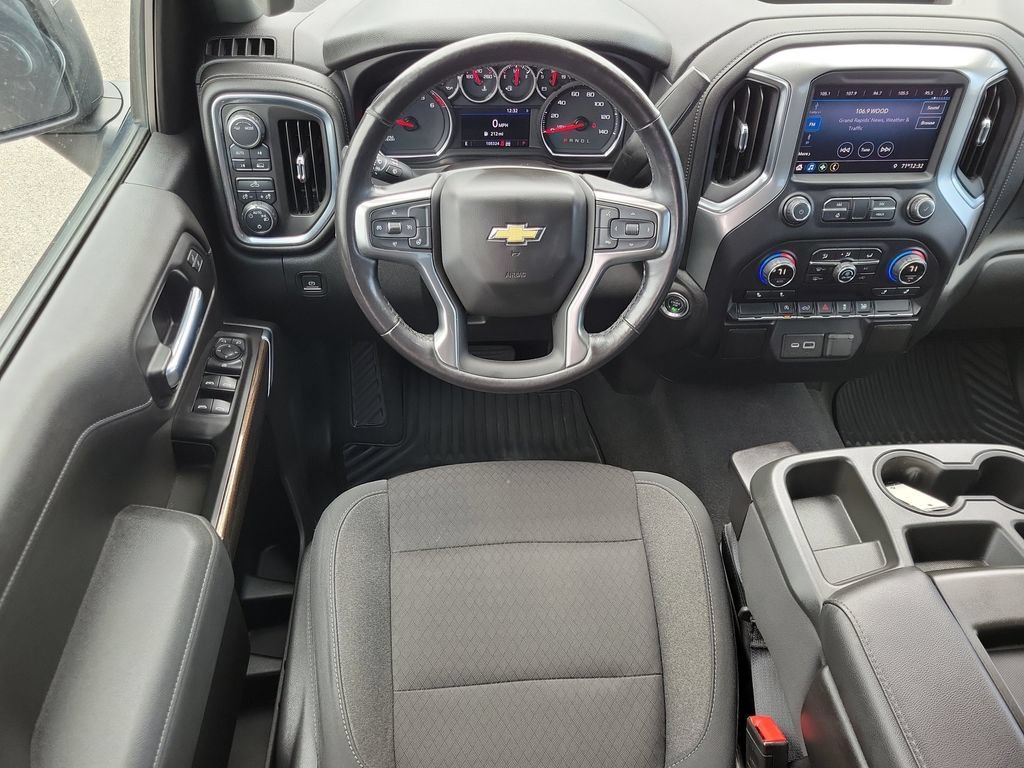 Used 2020 Shadow Gray Metallic Chevrolet LT image 13