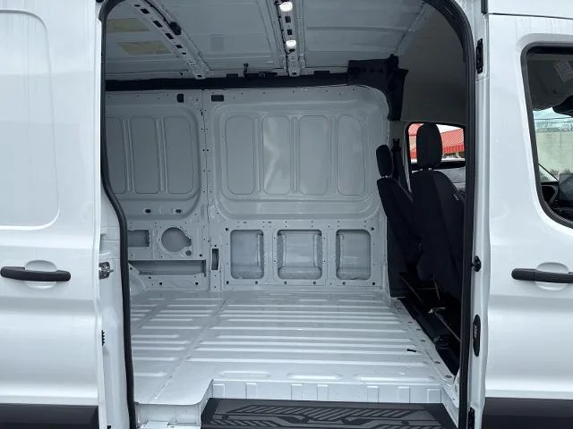 New 2026 Oxford White Ford Cargo Van image 48