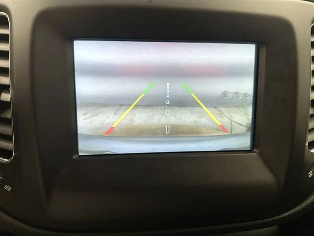 Used 2021 Silver Jeep Latitude image 23