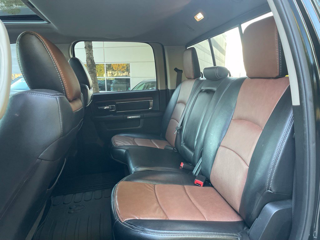 Used 2015 Black Forest Green Pearlcoat Ram Laramie image 23