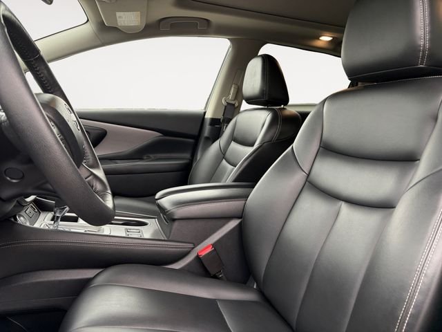 Used 2024  Nissan SV image 11