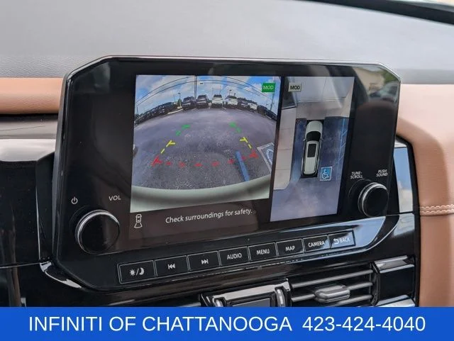 Used 2023 Black Nissan Platinum image 16
